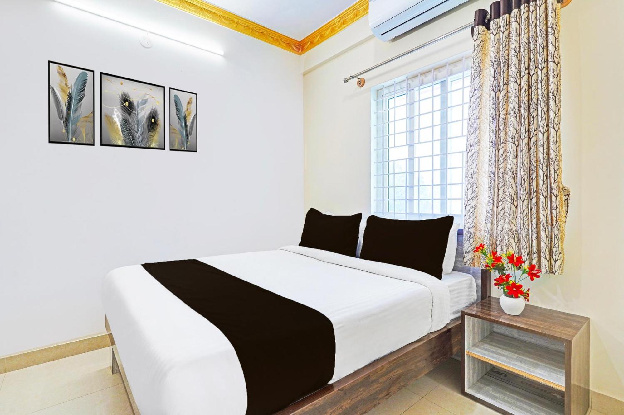 Super Collection O Niladri Road Hotell Kammasandra Eksteriør bilde