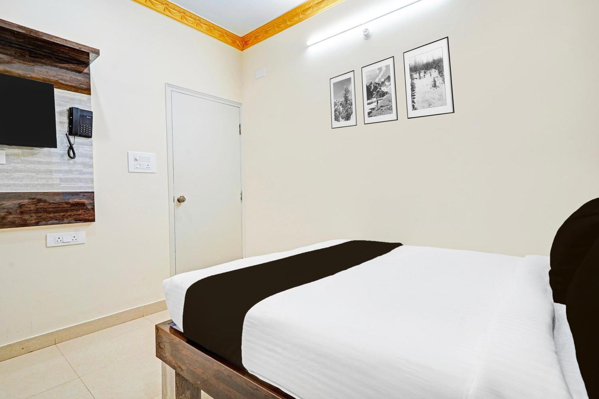 Super Collection O Niladri Road Hotell Kammasandra Eksteriør bilde