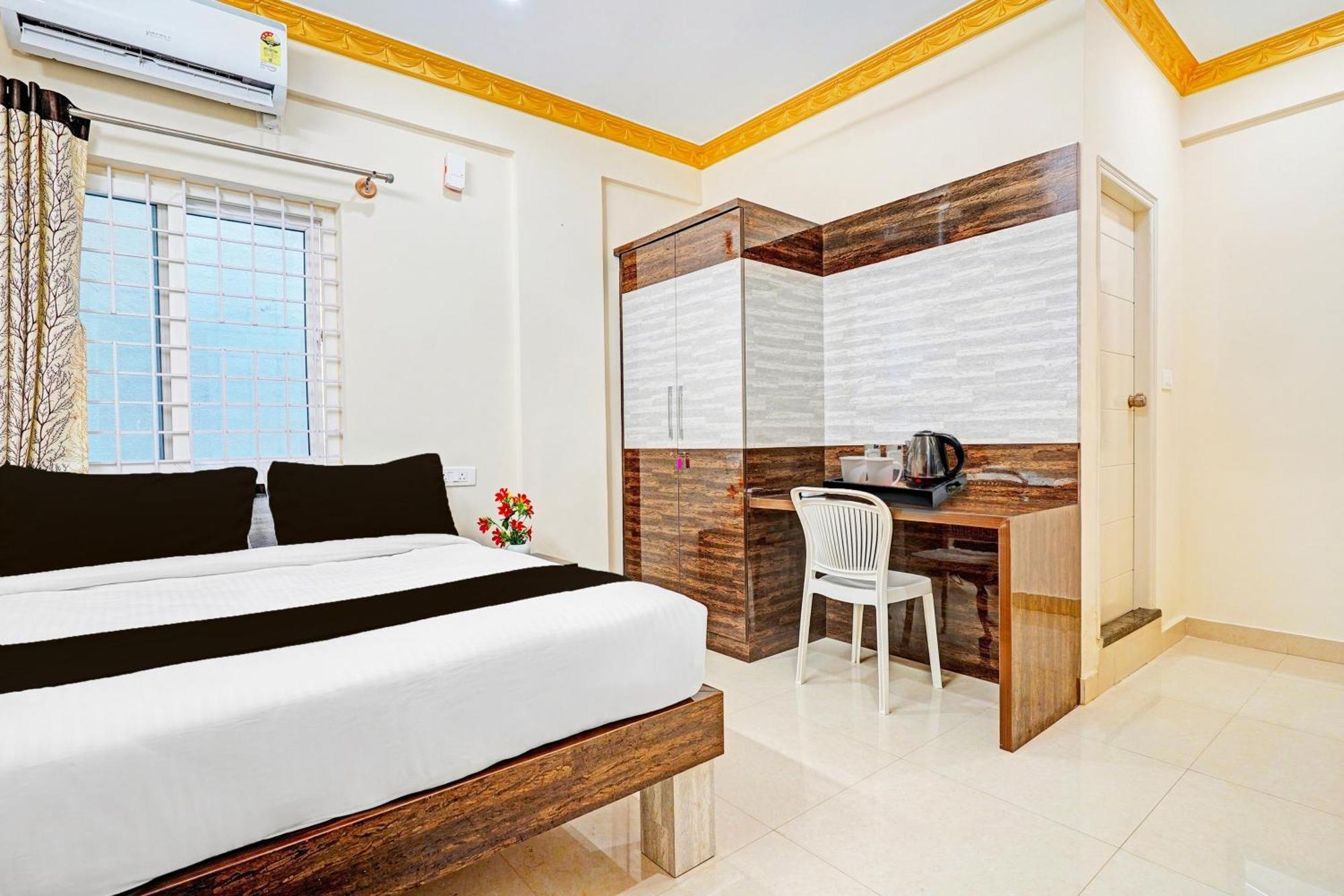 Super Collection O Niladri Road Hotell Kammasandra Eksteriør bilde